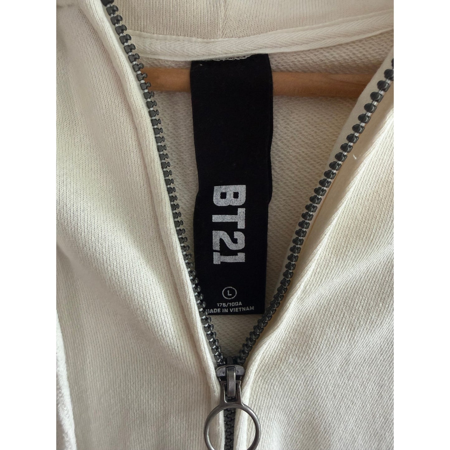 BT21 KOYA Zip Up Hoodie Cream Size Large EUC Official LINE FRIENDS BTS Merch