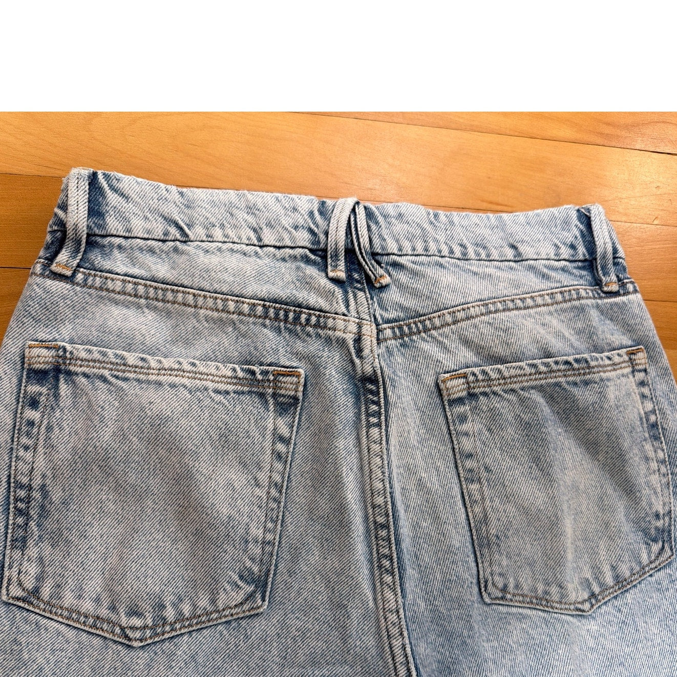 Good American Size 4/27 Light Wash Mid Rise Ripped Jeans