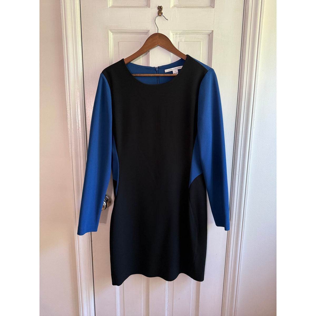 Diane von Furstenberg DVF Black & Blue Colorblock Sheath Dress 12 EUC