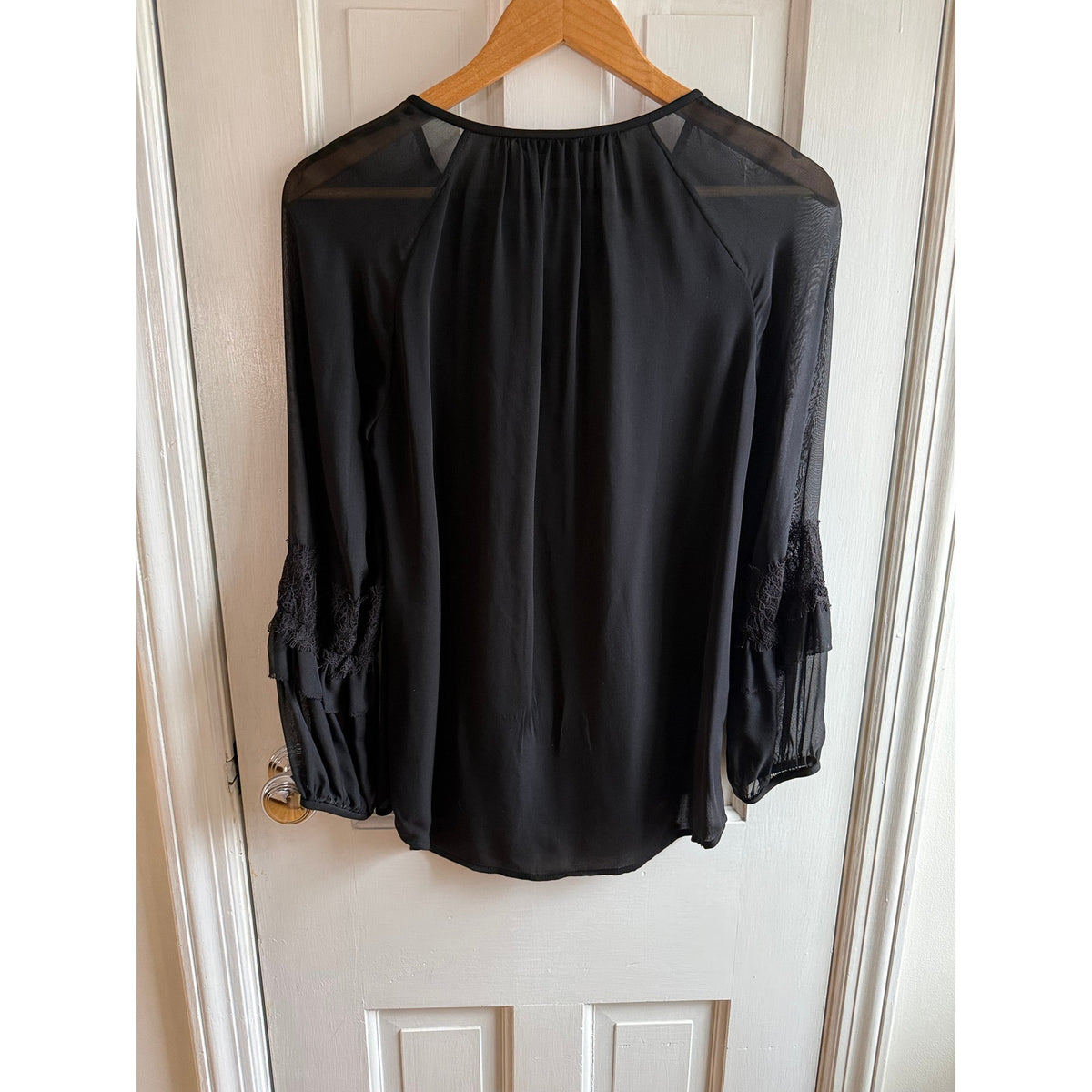 Diane von Furstenberg DVF Taylor Silk Lace Blouse - Black - Size 2 - EUC