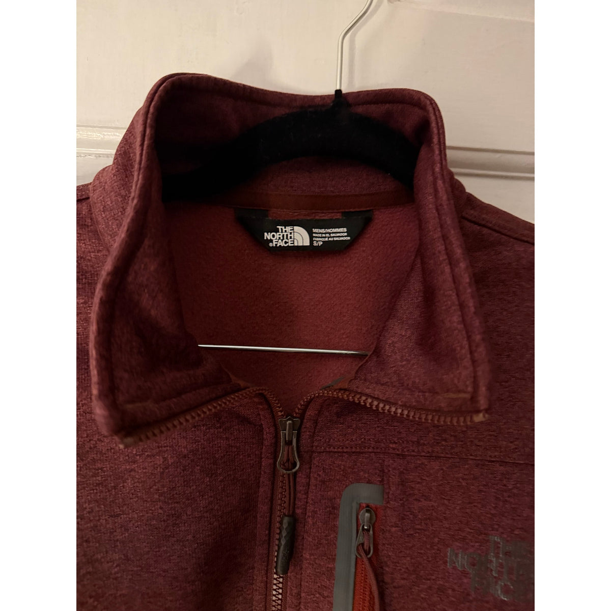 The Northface Men's 1/4 Zip Pullover - Wine Size Small