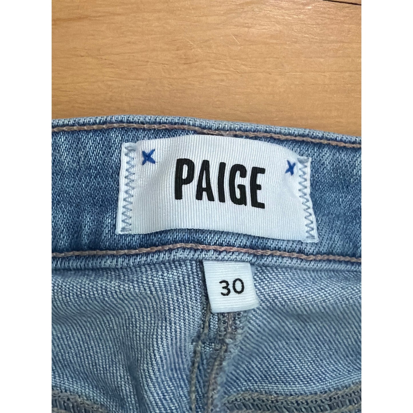Paige Size 30 Cindy Style Light Wash Ripped Midrise Jean