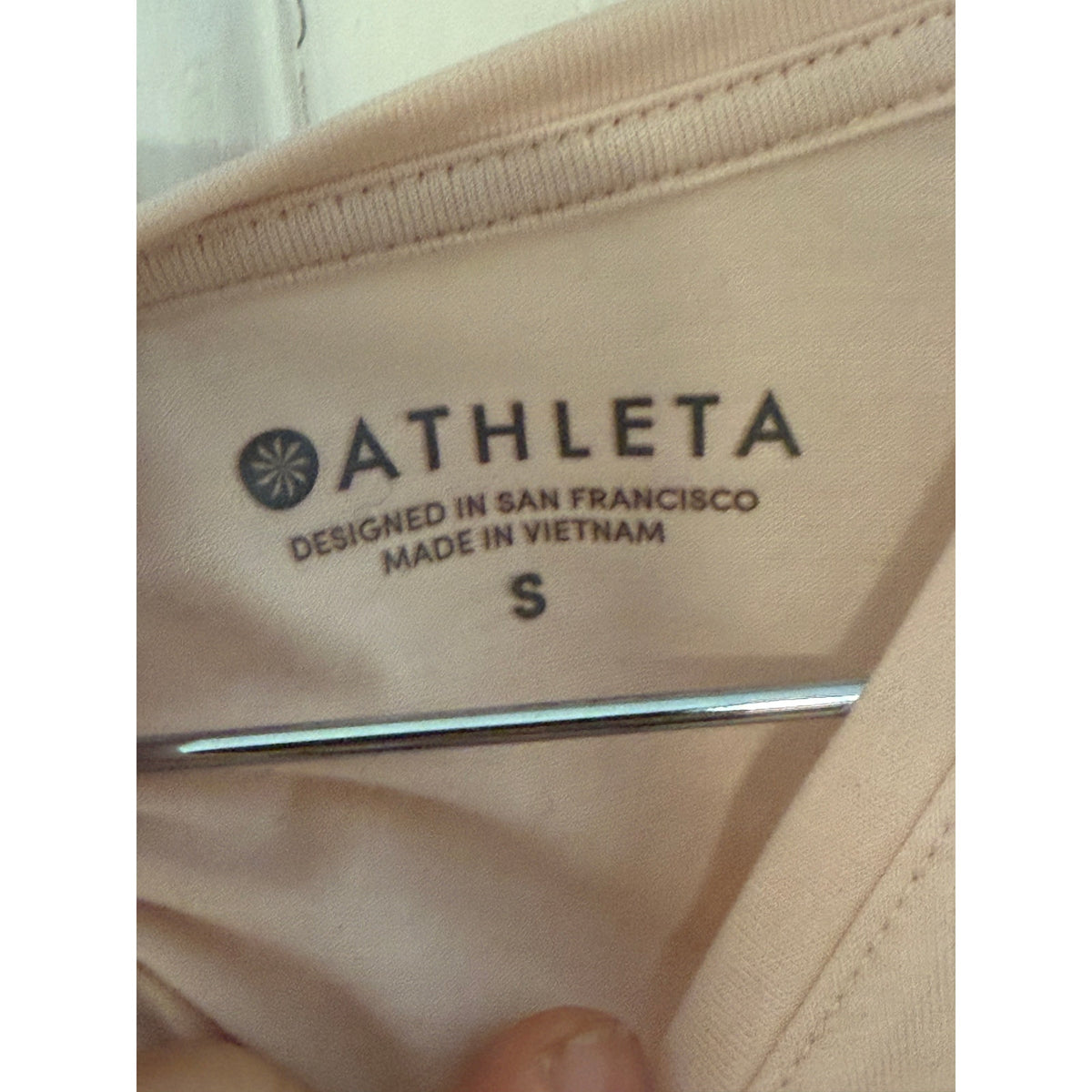 Athleta Rose Top Size Small - Excellent Condition