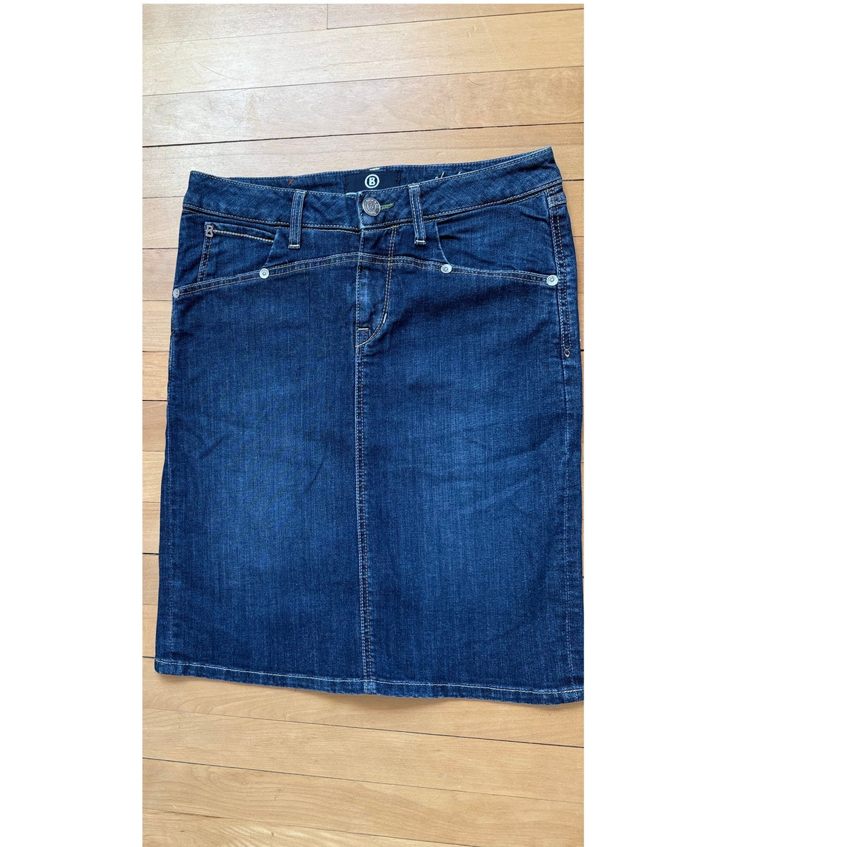 Bogner Jeans Premium Dark Wash Denim Skirt - Size 36 EU
