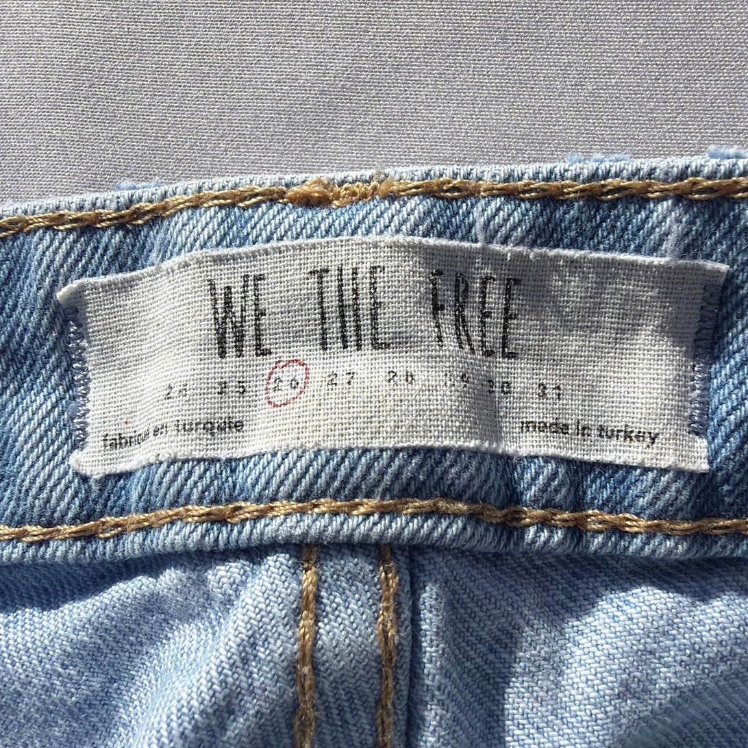We The Free Size 26 Light Wash High Rise Slim Fit Jeans