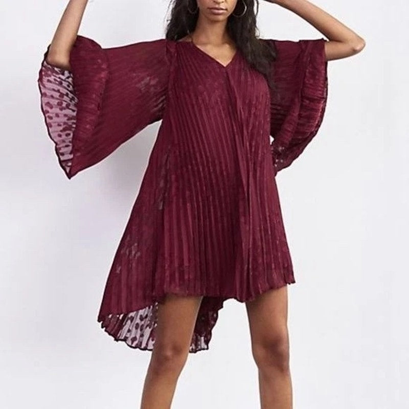 Anthropologie Toulon Pleated Bell Sleeve Mini Dress Small - Burgundy Boho EUC