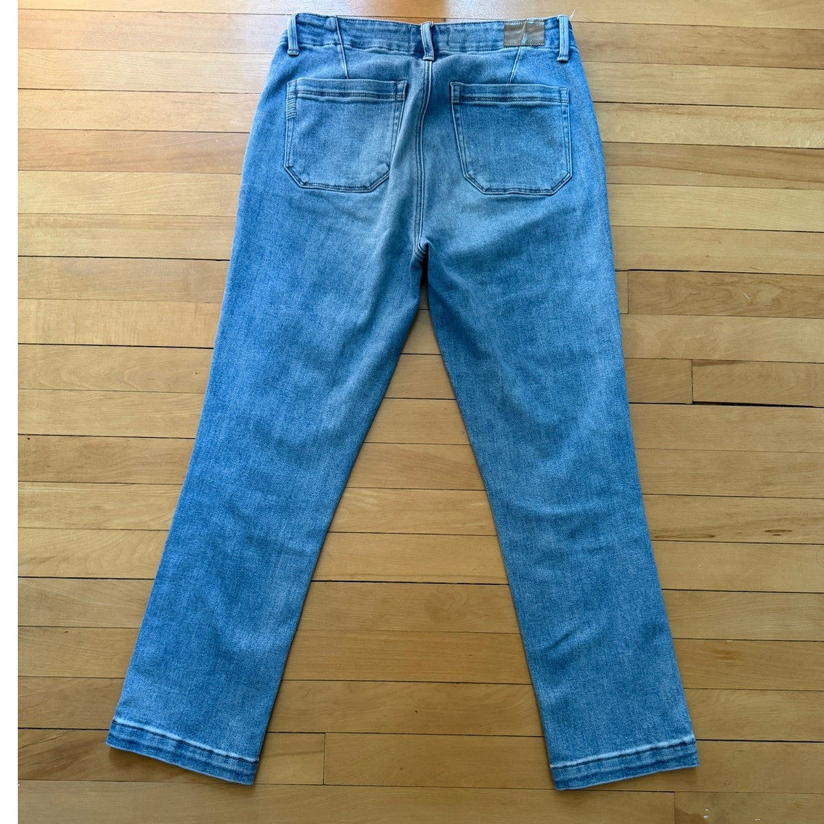 PAIGE Jeans 28 Women's Light Wash Straight Leg  Crop Stretch EUC