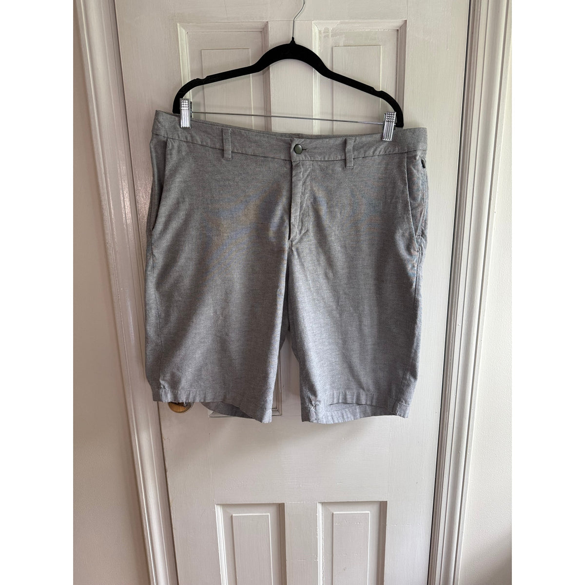 Lululemon Commission Short 9" Warpstreme Grey Heather Size 36 EUC
