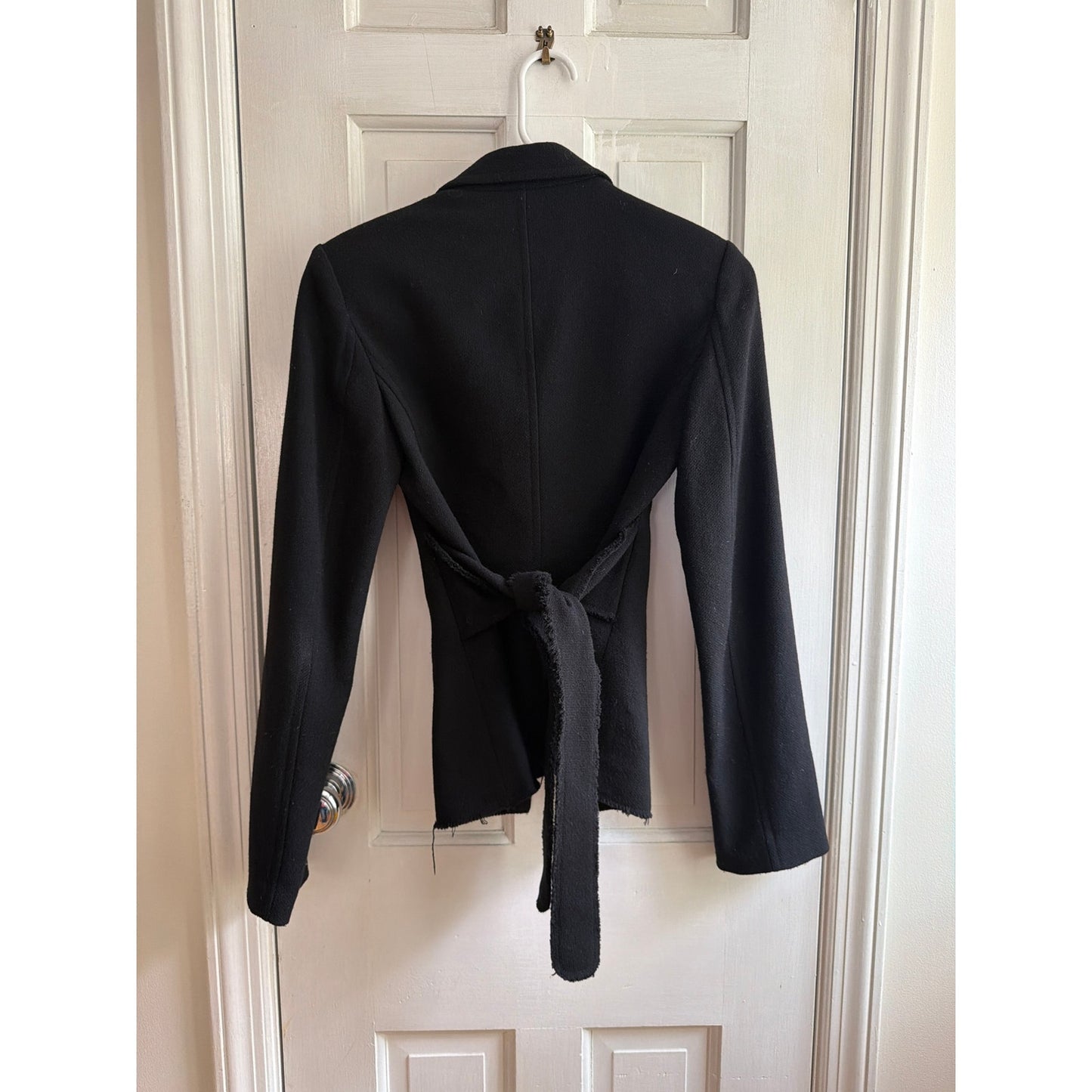 Vendere Size 40 Black Blazer With Belt