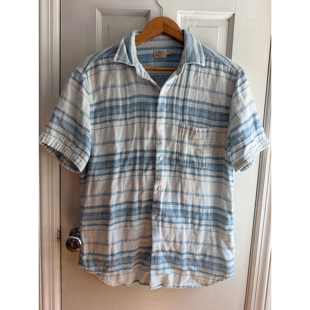 Faherty Mens Large Short Sleeve Organic Cotton Button Down Shirt Blue Stripe