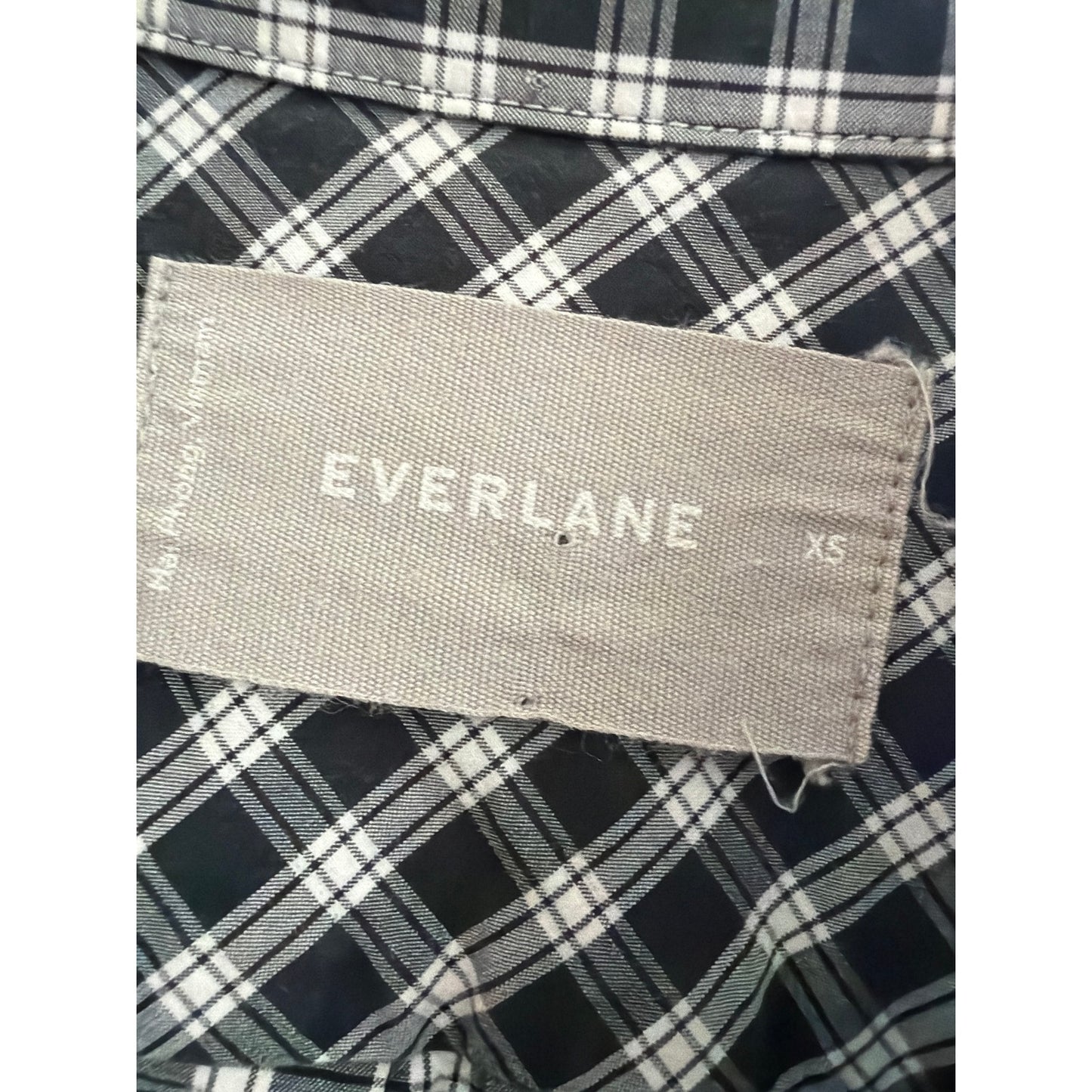 Everlane Size XS Black and White Plaid Long Sleeve Button down