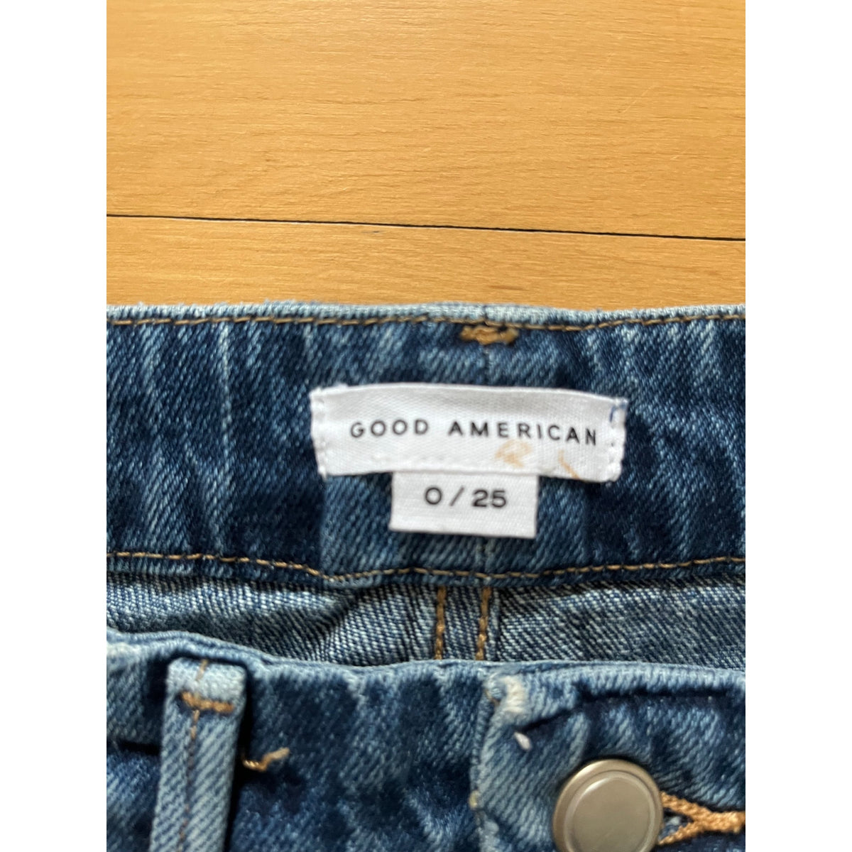 Good American Good Boy Straight Slit Hem Jeans 0/25 - ✨ High Rise Comfort ✨