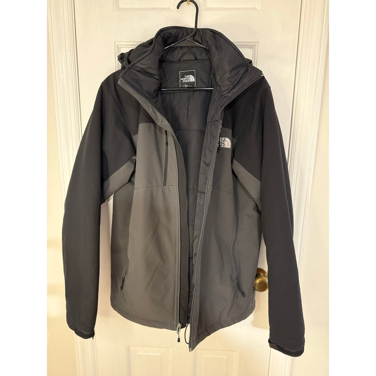 Northface Men's Black/Gray Jacket with hood- Medium