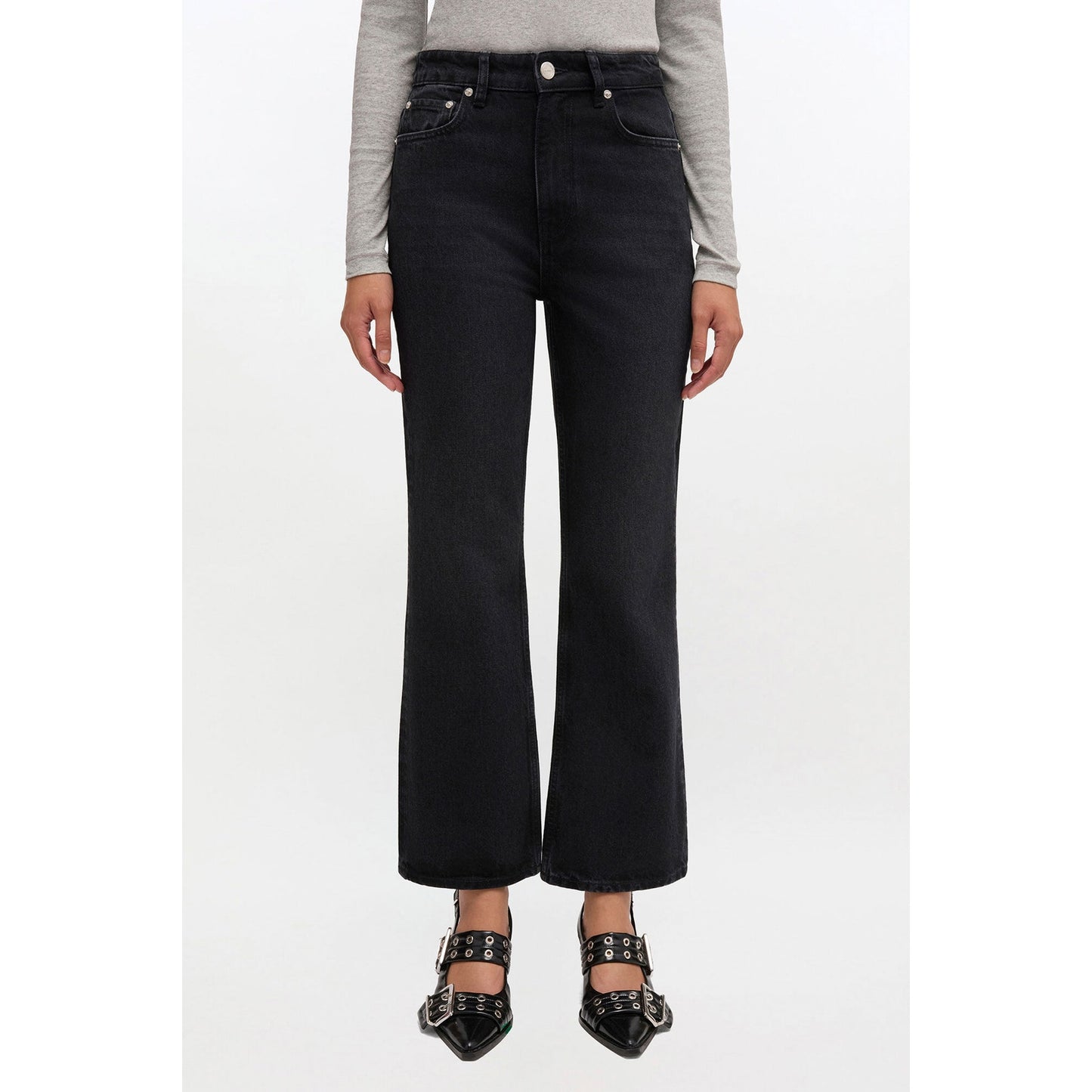 GANNI (NWT) - Black Betzy Cropped Jeans - 31W/32L