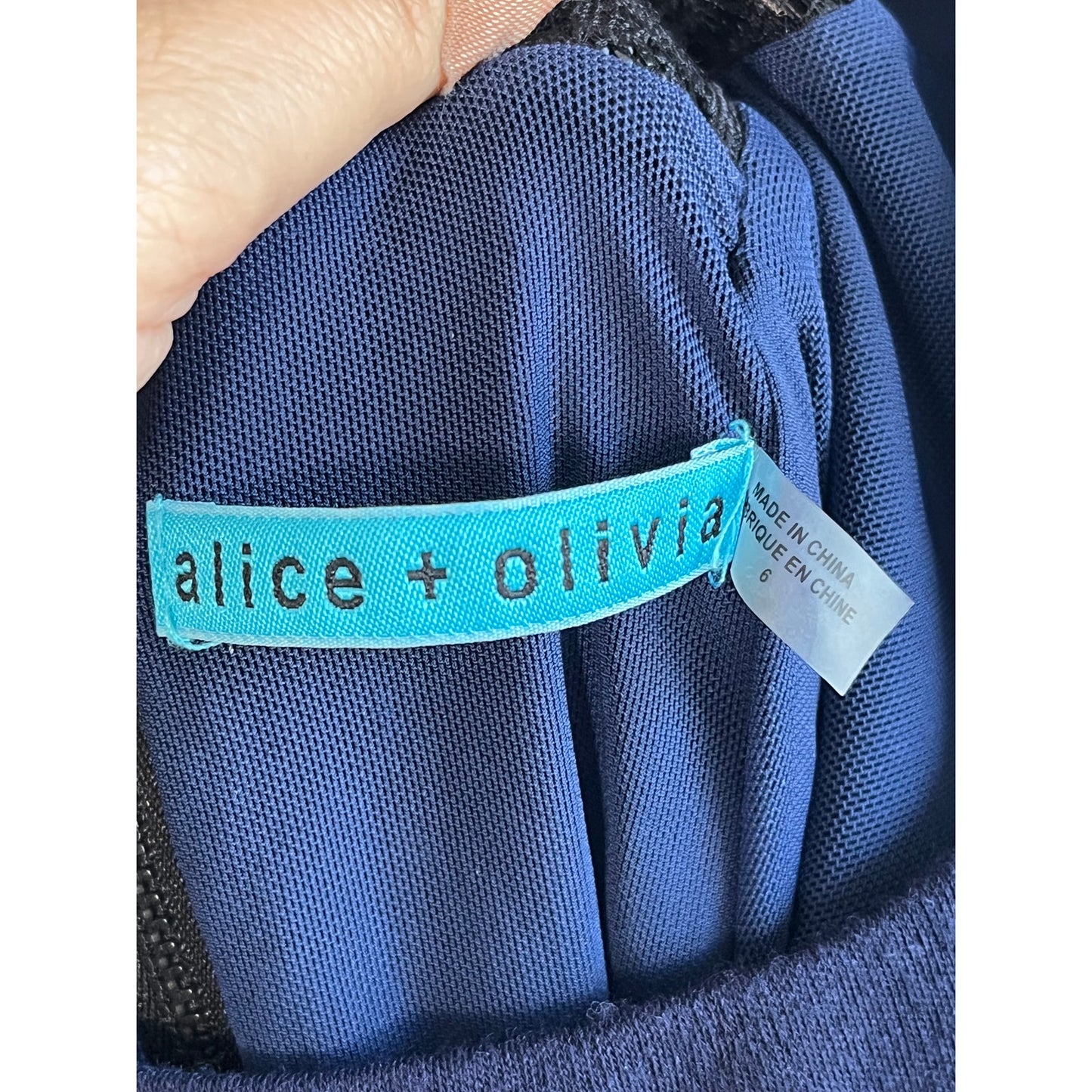 Alice + Olivia NWT Fionna Navy Blue 3/4 Sleeve Dress Sz 6 - Lace Back Designer