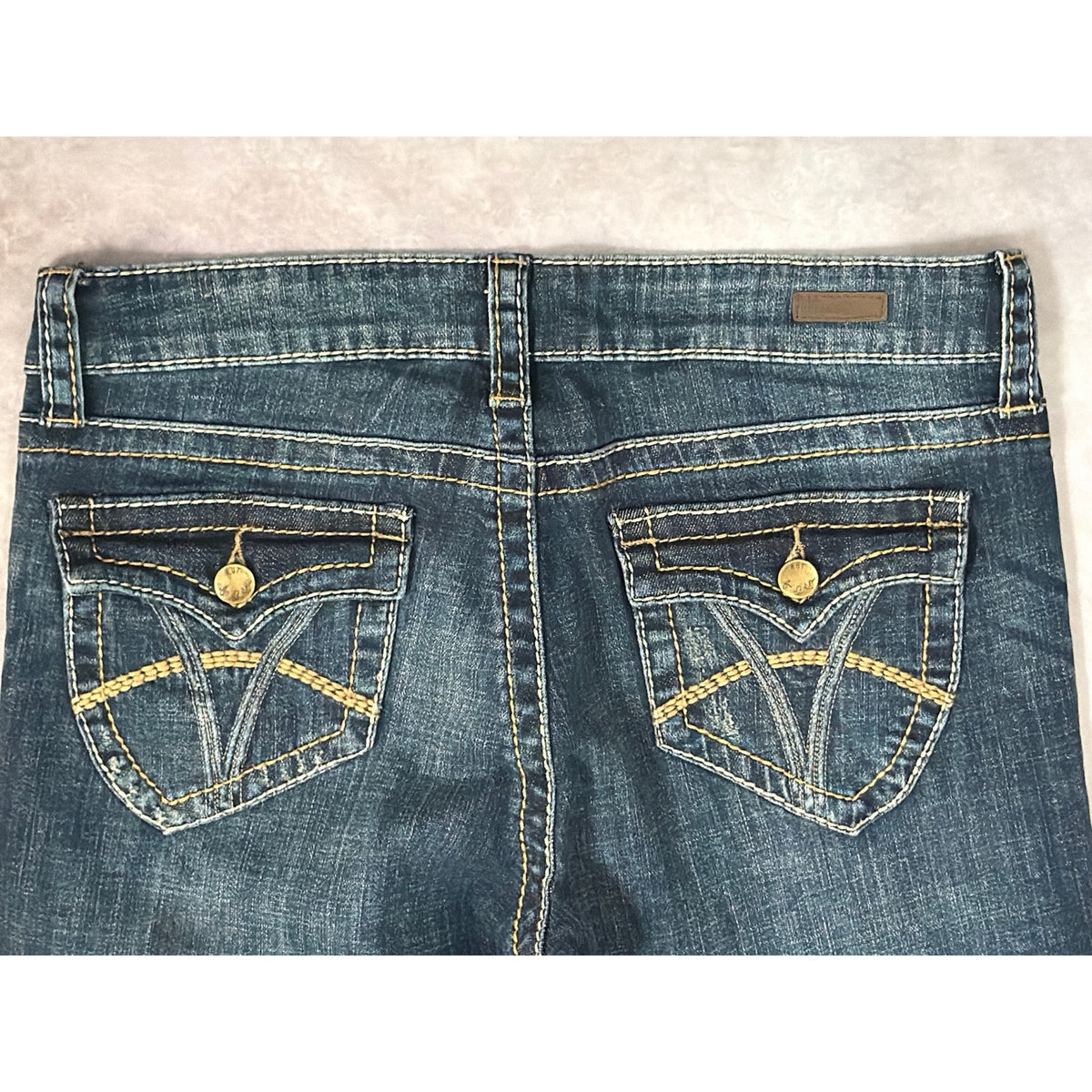KUT from the Kloth Natalie Bootcut Jeans Size 8 Medium Dark Wash