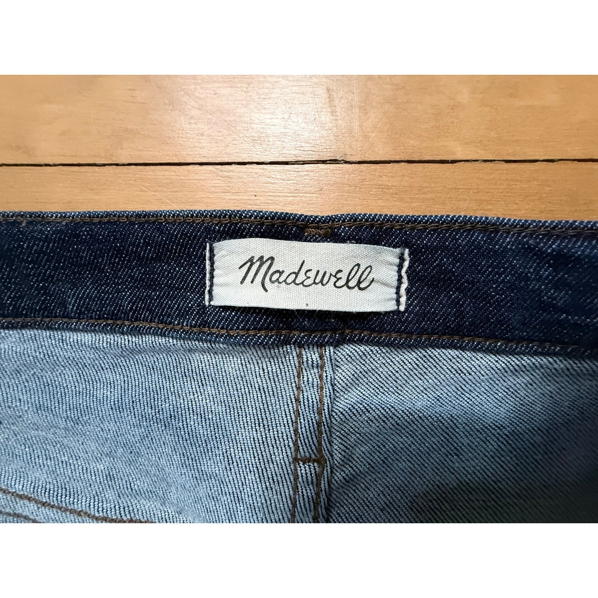 Madewell 10" High-Rise Skinny Jeans in Dark Wash - Size 33 - EUC