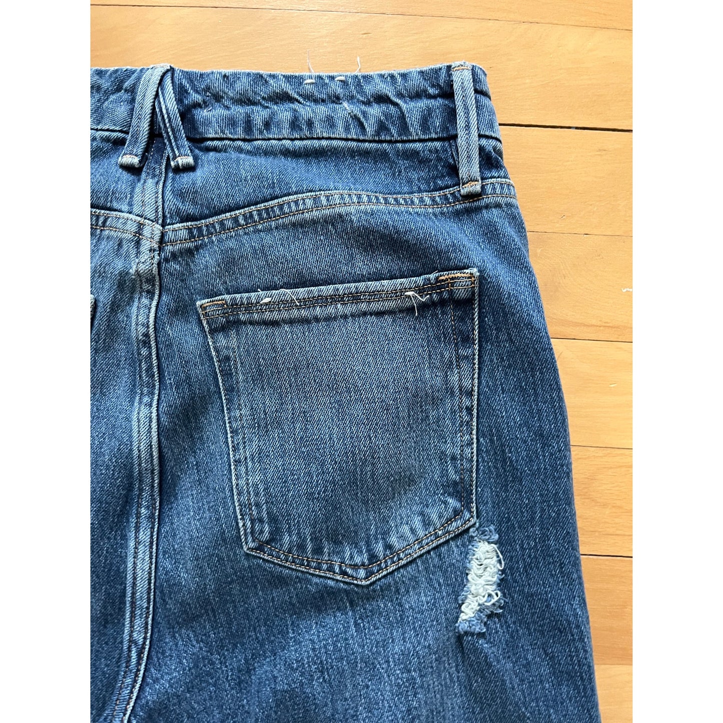 Good American Good Boy Straight Slit Hem Jeans 0/25 - ✨ High Rise Comfort ✨