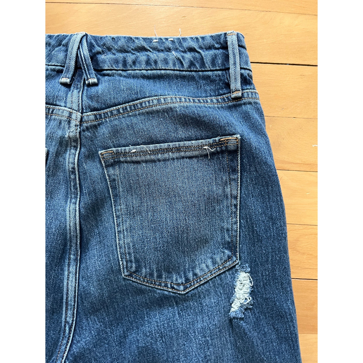 Good American Good Boy Straight Slit Hem Jeans 0/25 - ✨ High Rise Comfort ✨