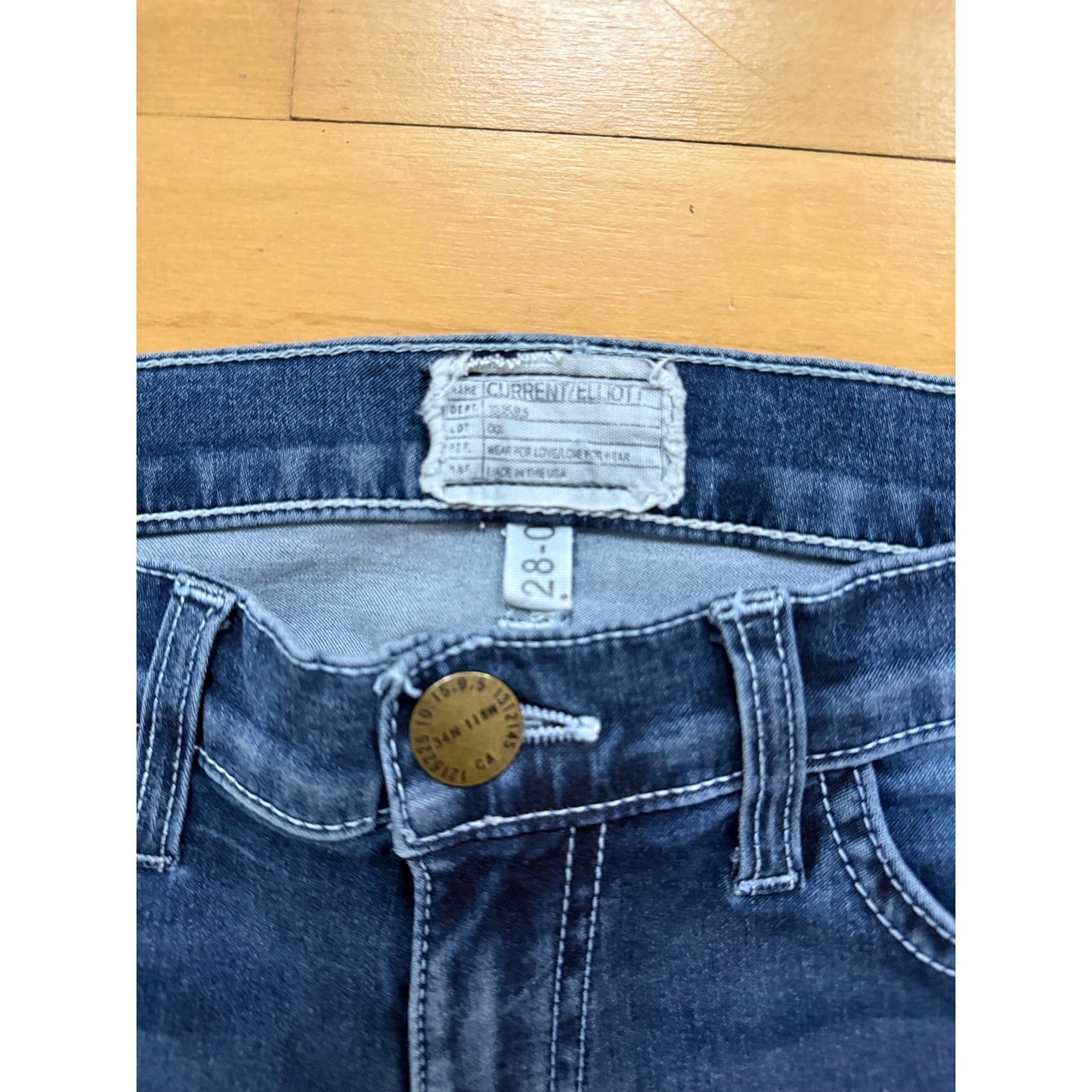 Current/Elliott The Skinny East Village Jeans Size 28 EUC Slim Fit