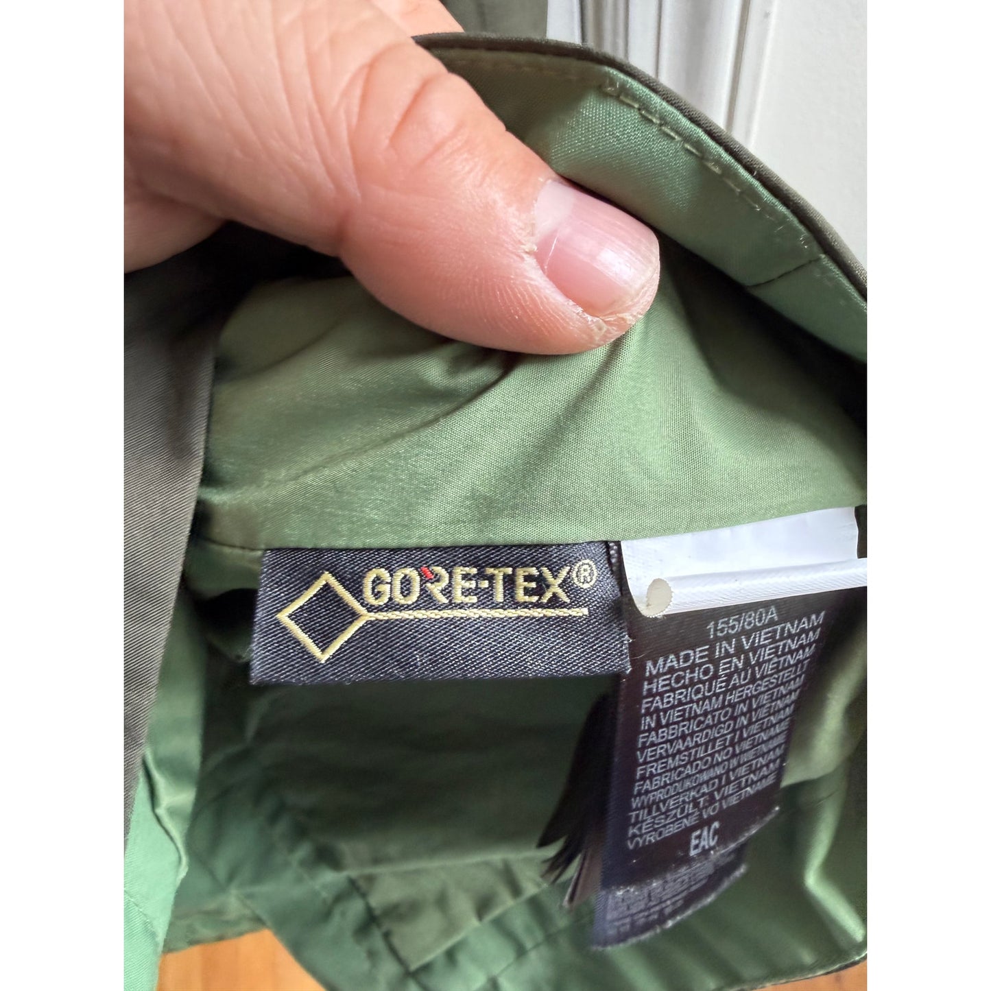 Marmot Women’s GORE-TEX Wend Parka Jacket Green Two-Tone Rain Coat Shell XS EUC