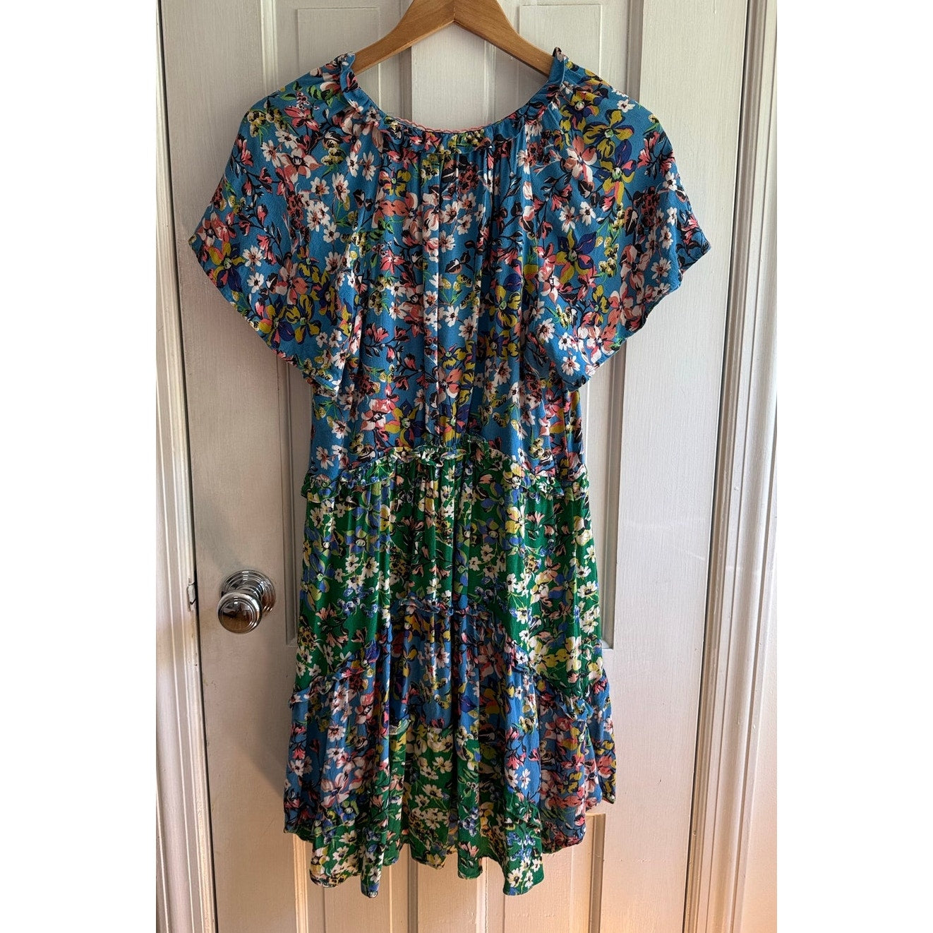 Anthropologie Robin Tiered Mini Dress XS Blue Green Floral Flutter Sleeve V-Neck