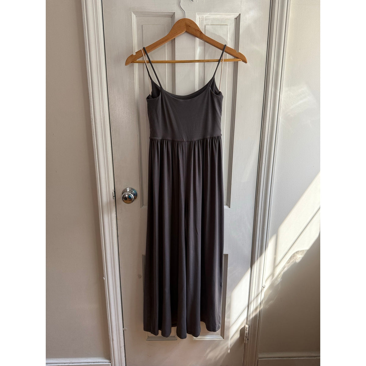 Wilfred Aritzia Grey Spaghetti Strap Romper - Size XS - EUC