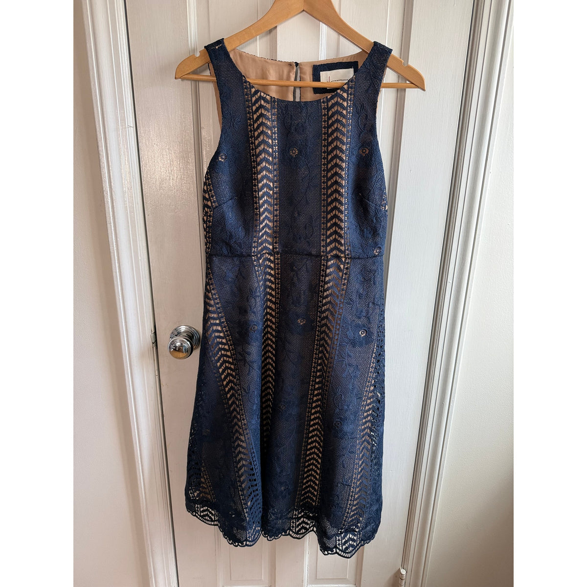 Anthropologie Georgia Lace Mini Dress Navy Blue Nude Size 4 EUC Skater Fit & Flare