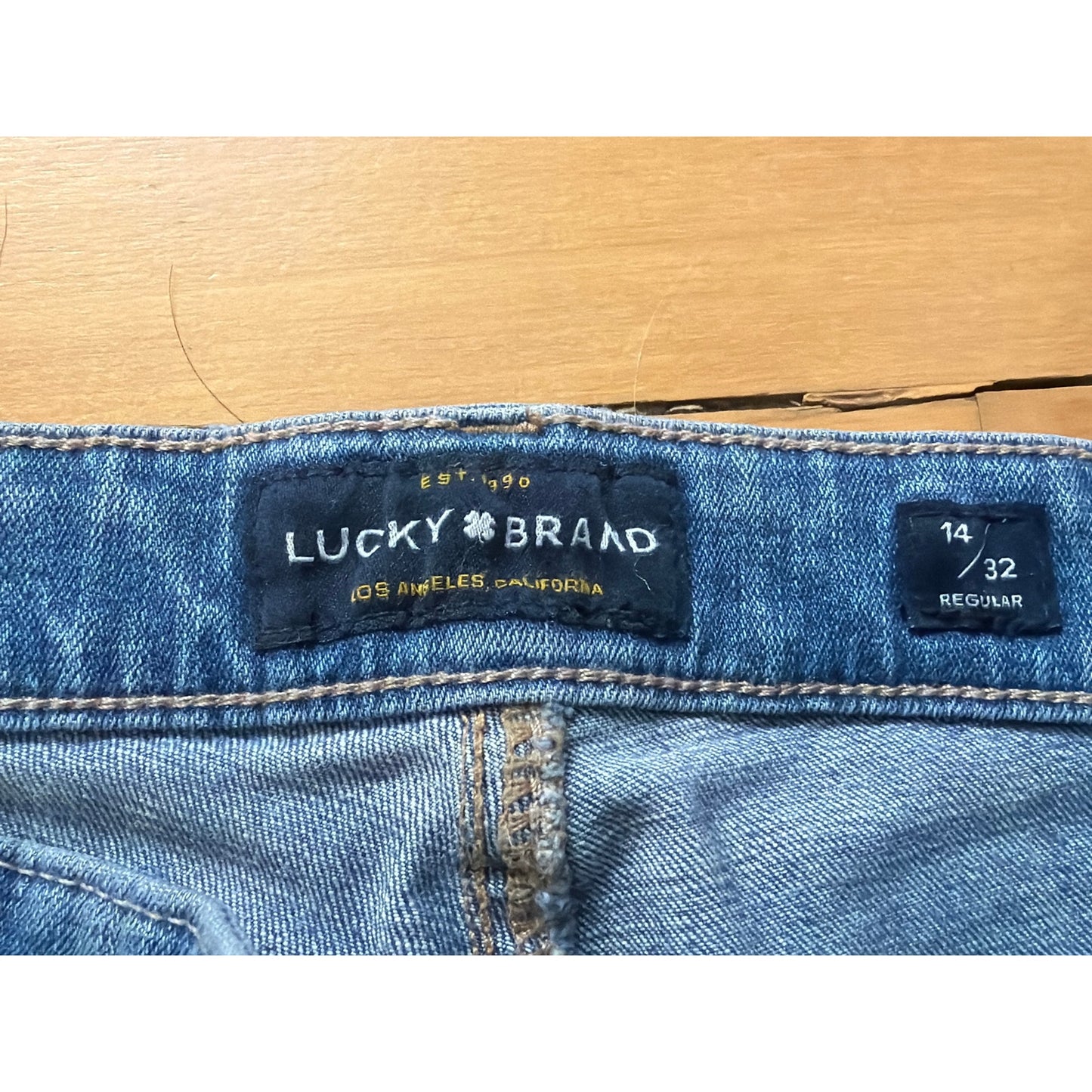 Lucky Brand Size 14 Sweet Straight Mid Rise Light Wash Jeans