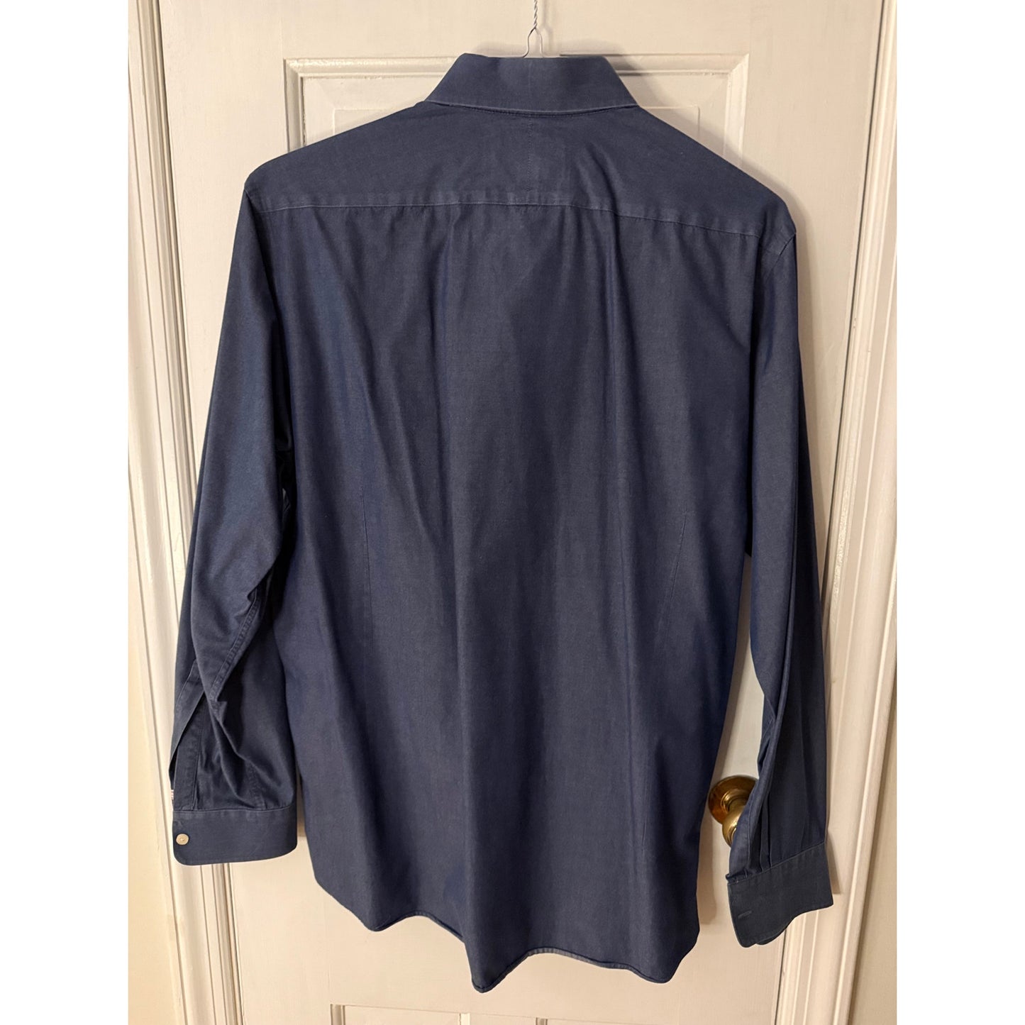 Charles Tyrwhitt Men's Blue Button Down Size 17/43
