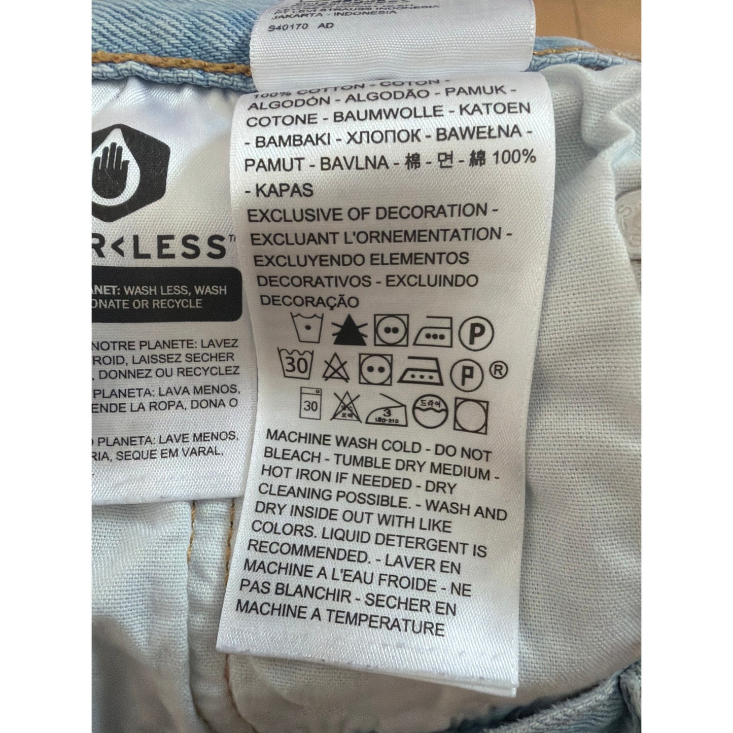 Levi's Premium W29 High Rise Light Wash Distressed Shorts