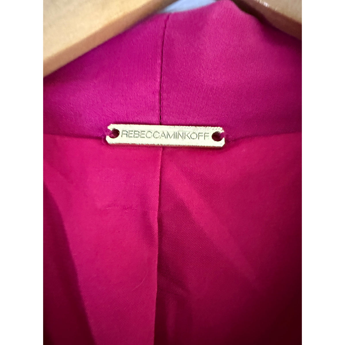 Rebecca Minkoff Pink Silk Becky Blazer Jacket Size 0 EUC Shawl Collar Peaked Hem