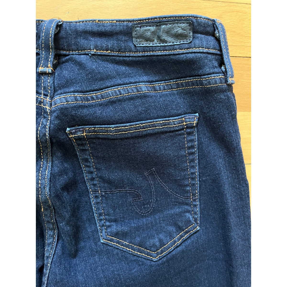 AG The Prima Mid-Rise Cigarette Jeans 28R Soft Stretch Raw Hem Dark Wash EUC