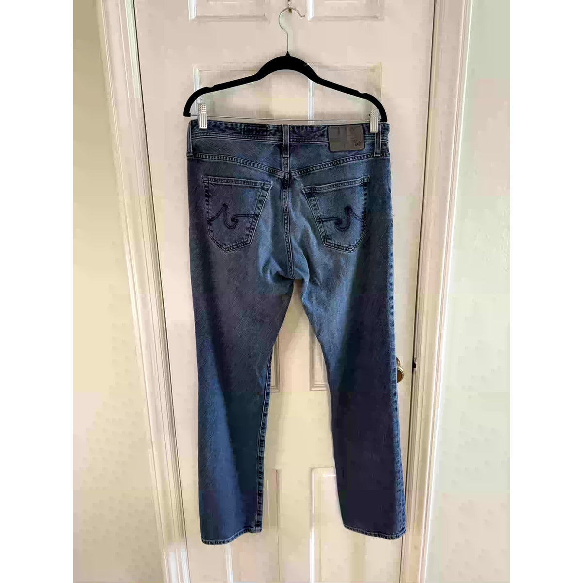 AG Everett Men's Slim Straight Blue Jean  Size 32, Inseam 29