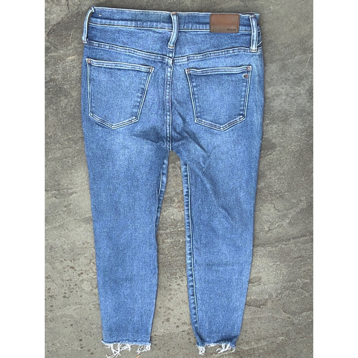 Madewell The Mid-Rise Kick Out Crop Jeans Black Raw Hem Size 23 EUC