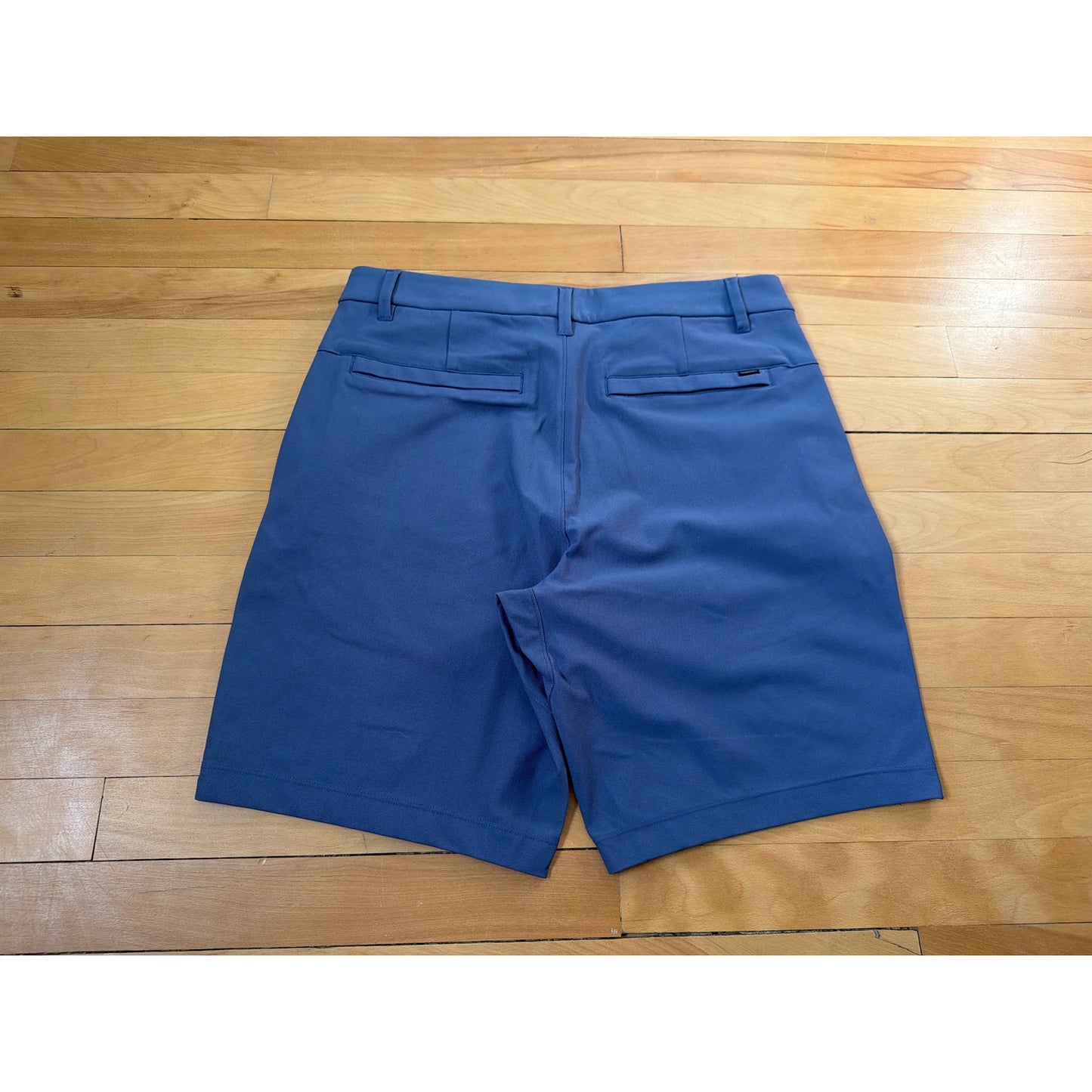 7 Diamonds Men's Size 31 Blue Core Performance Shorts Casual Golf NWT