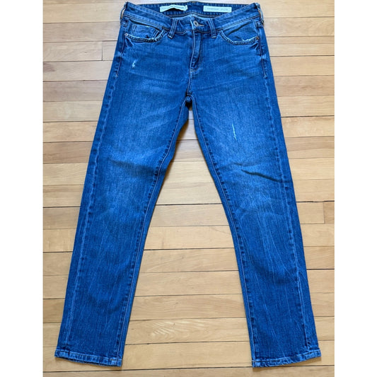 Anthropologie Pilcro Slim Boyfriend Jeans 25 Medium Wash Distressed Denim EUC