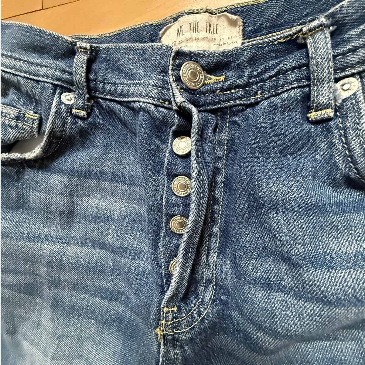 We The Free Maggie Mid-Rise Straight Jeans - Size 25 - with Paisley & Distressed