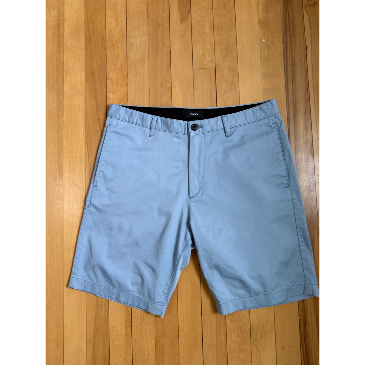 Theory Men's Zaine Shorts Light Blue Size 32 EUC Slim Fit