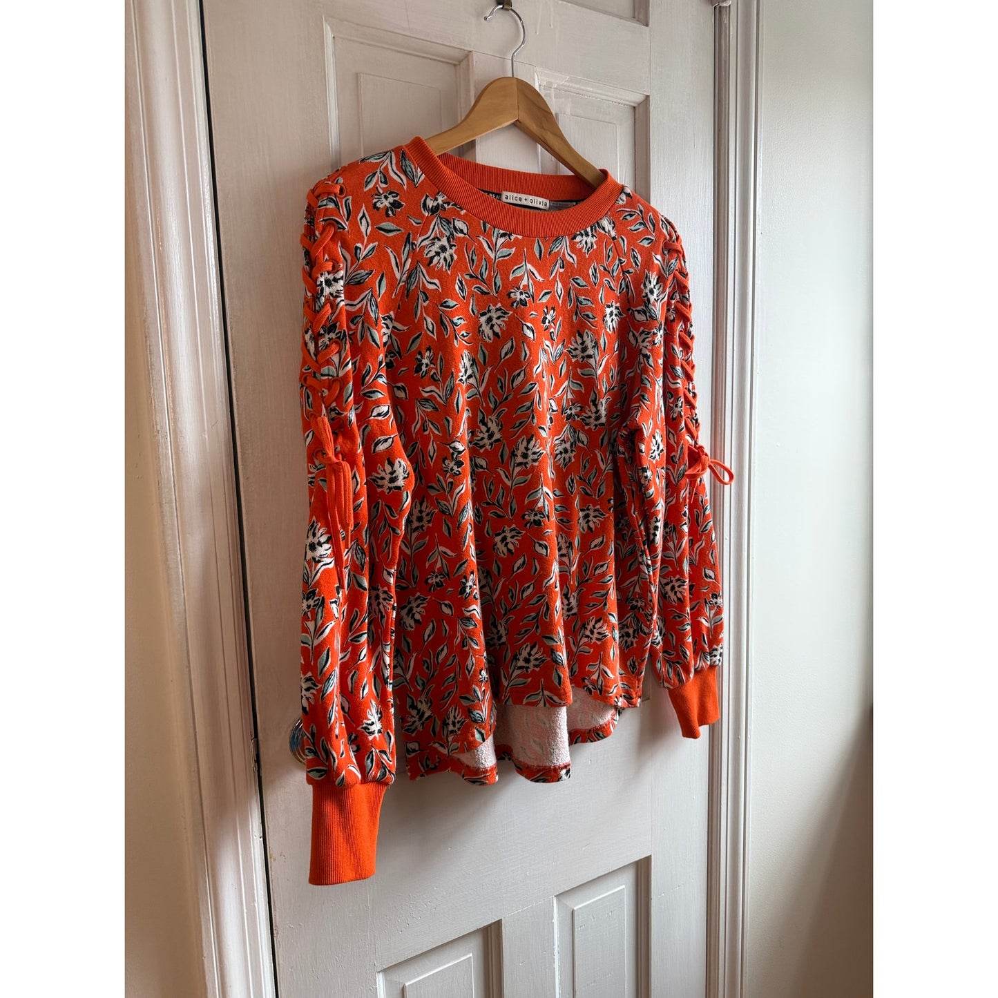 Alice + Olivia Charlotte Orange Floral Lace Up Sleeve Sweatshirt S/P - Sienna