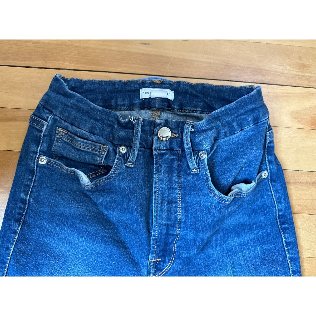 Good American Good Waist Crop Raw Hem Jeans 4/27 EUC