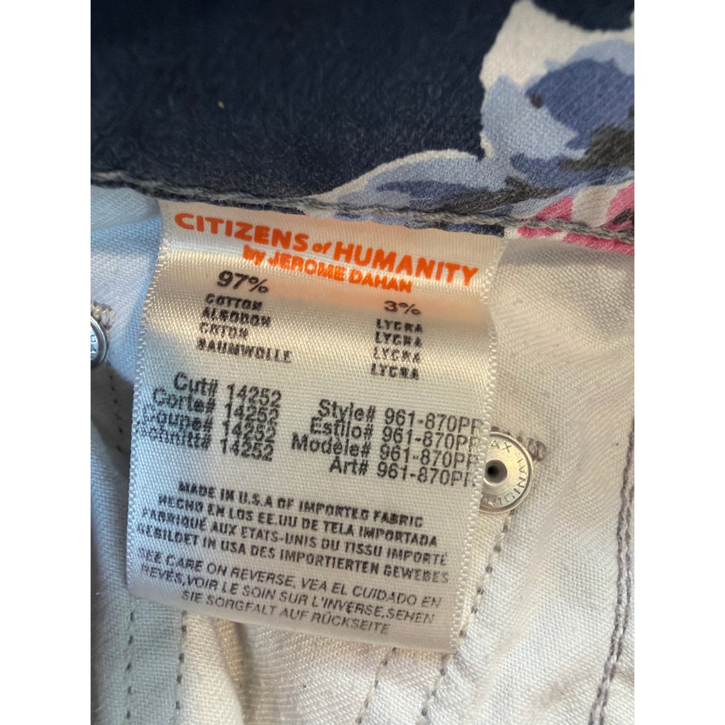 Citizens of Humanity size 25 Muted Blue Floral Pattern Distressed shorts