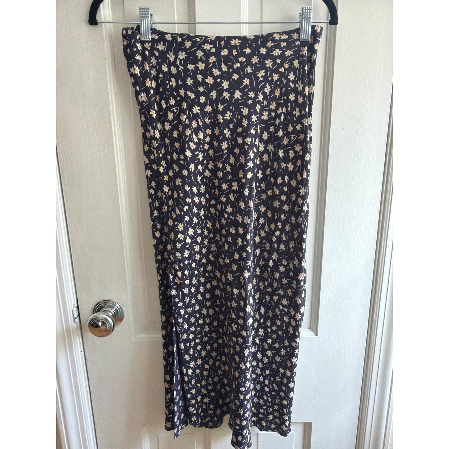 Madewell Skirt Womens 00 Dark Blue White Floral Pattern Flowy Lightweight Midi