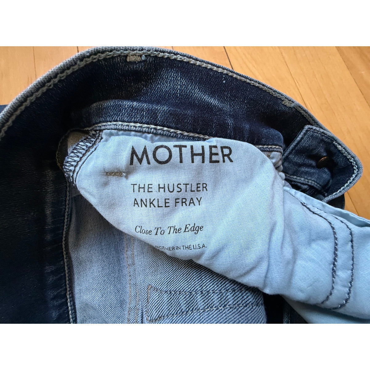 MOTHER The Hustler Ankle Fray High Rise Flare Jeans Size 31 EUC