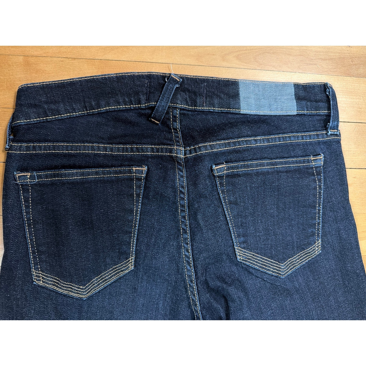 TEXTILE Elizabeth And James "Ozzy" Size 28 Dark Wash Jeans