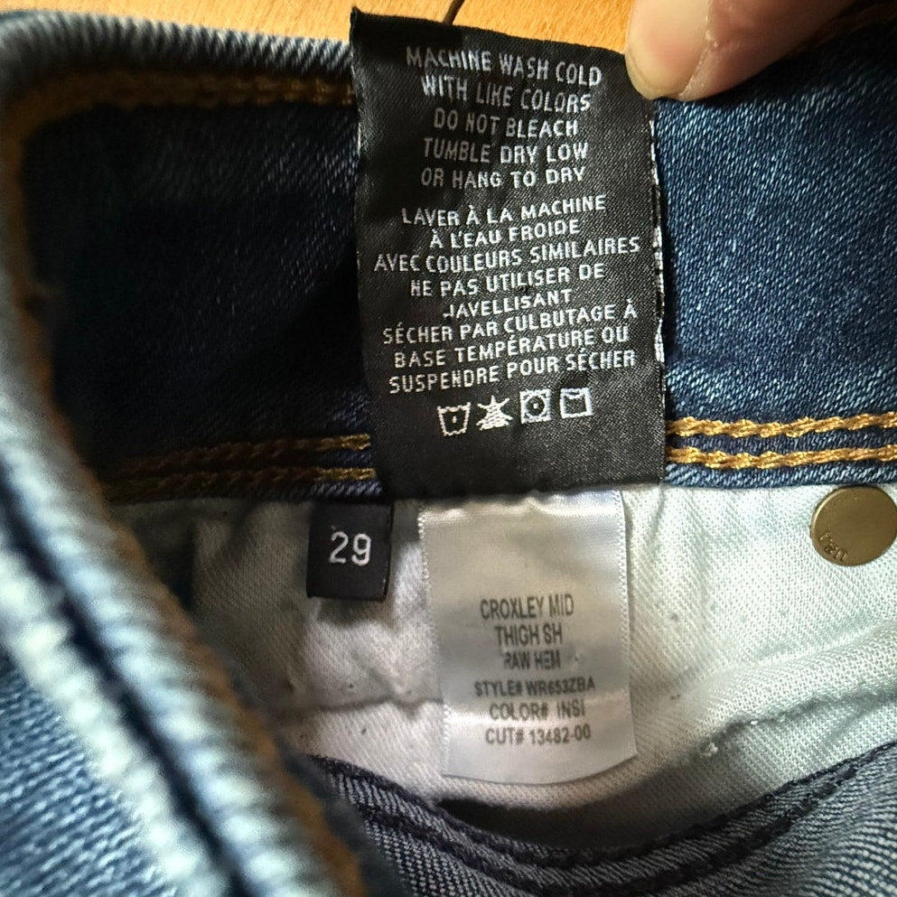 Hudson Mid Rise Denim Cut-Off Shorts | Size 29 | Dark Wash | EUC | Distressed