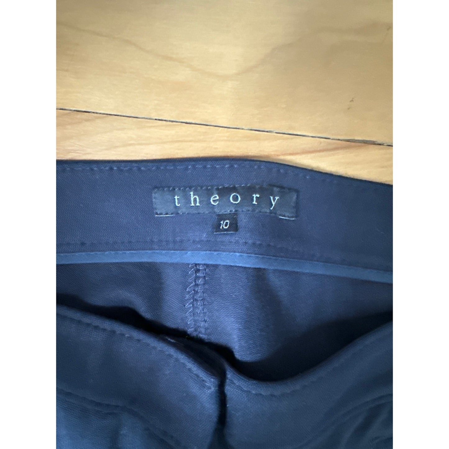 Theory Pants Size 10 Black Zipper Ankle Low Rise Made in USA Style 80776224 EUC