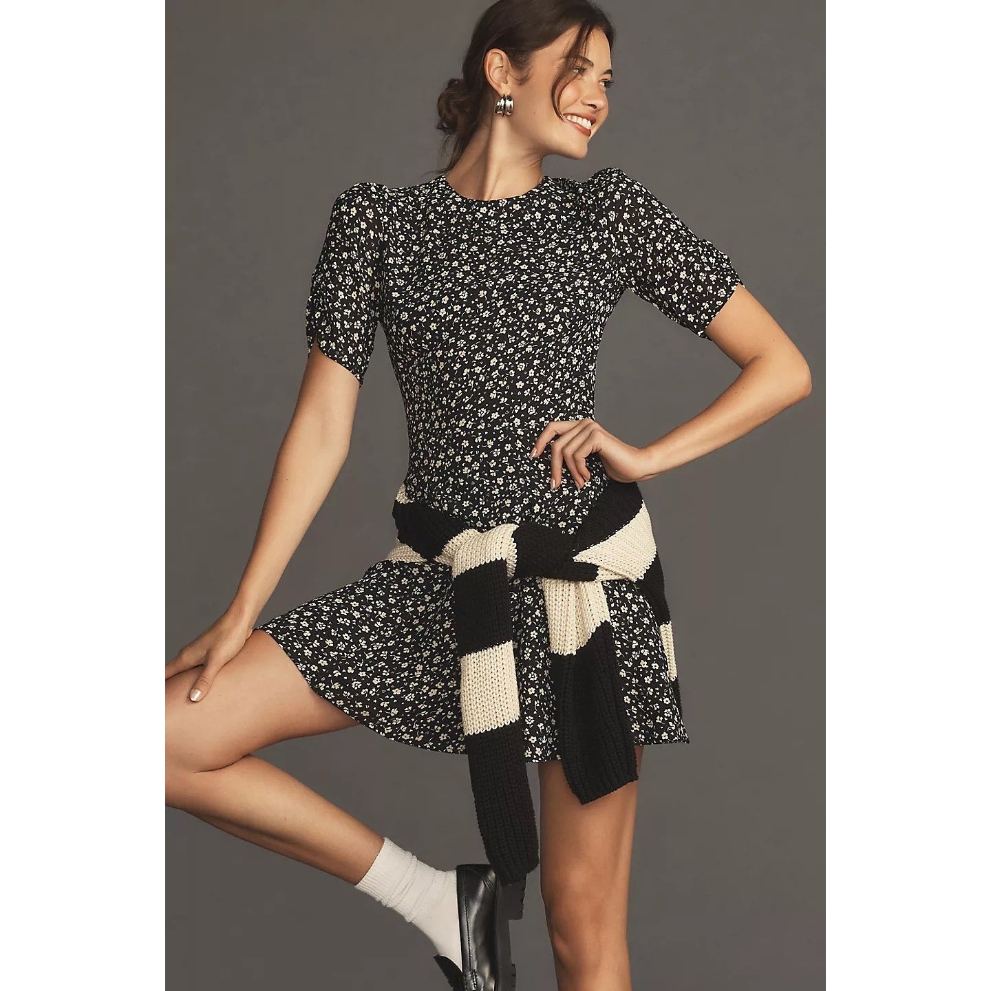 🖤 Reformation Gracie Dress | Sold Out "Daisy" Print -- Size 6