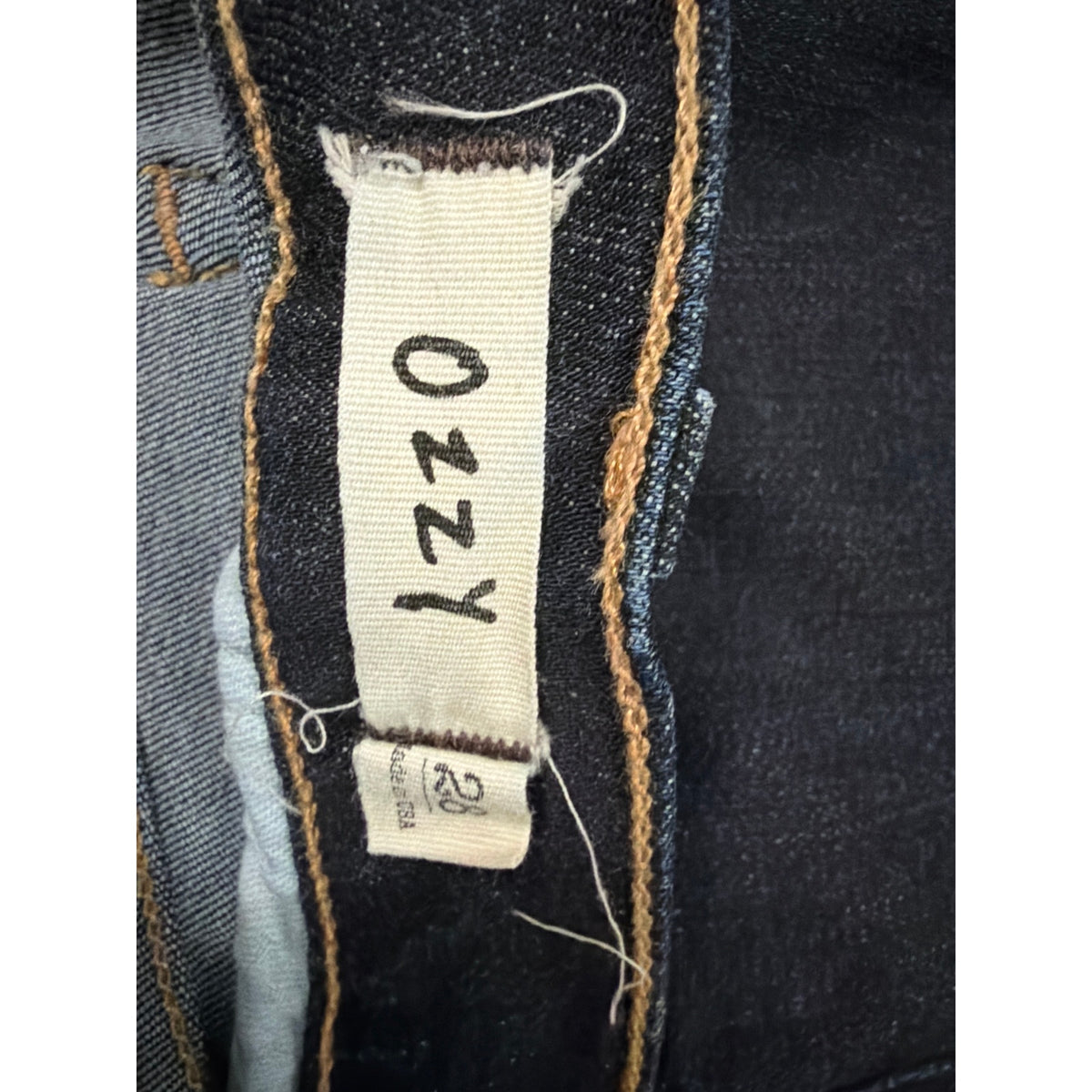 TEXTILE Elizabeth And James "Ozzy" Size 28 Dark Wash Jeans