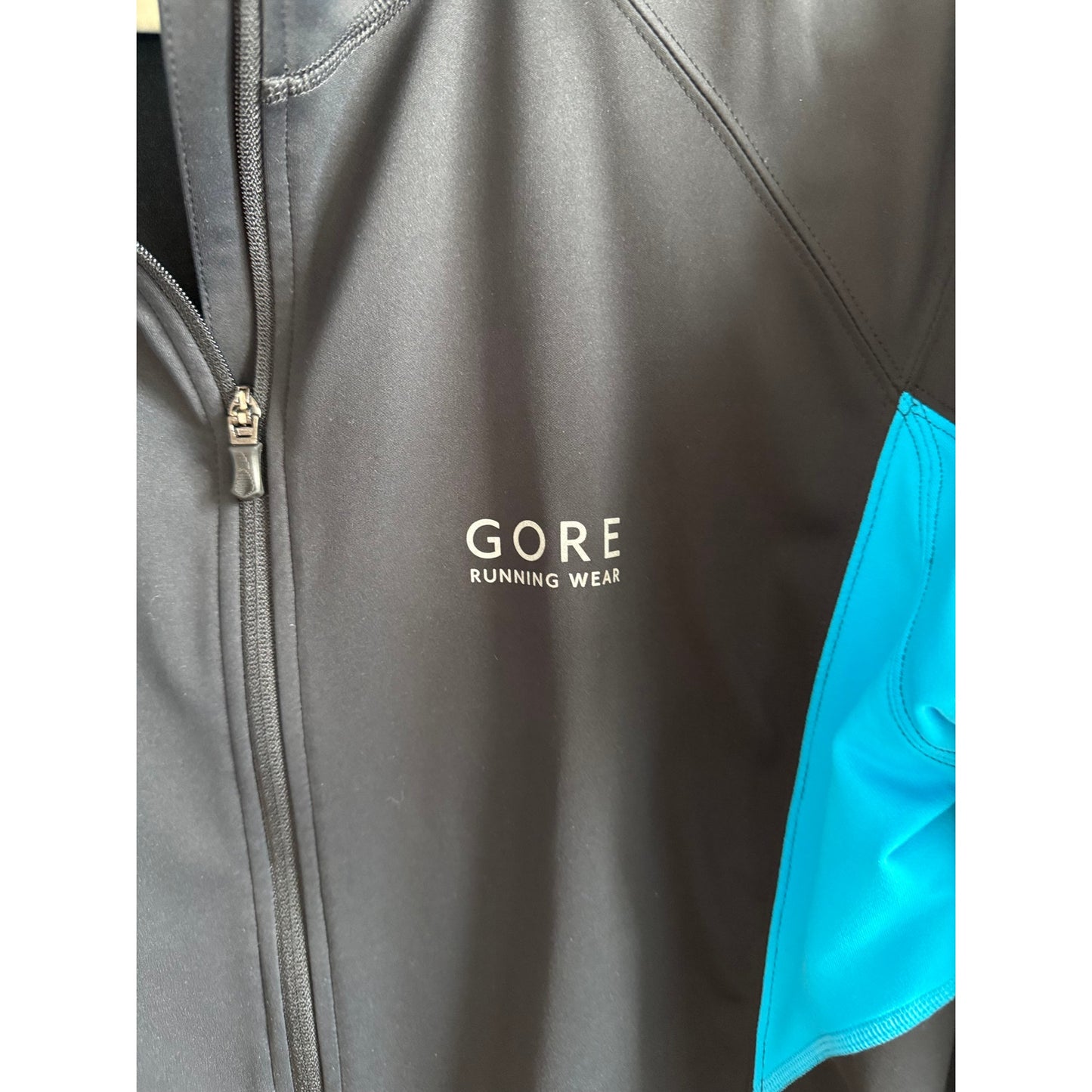 Gore Running Wear WINDSTOPPER Soft Shell Jacket Black/Cyan - Men's Large